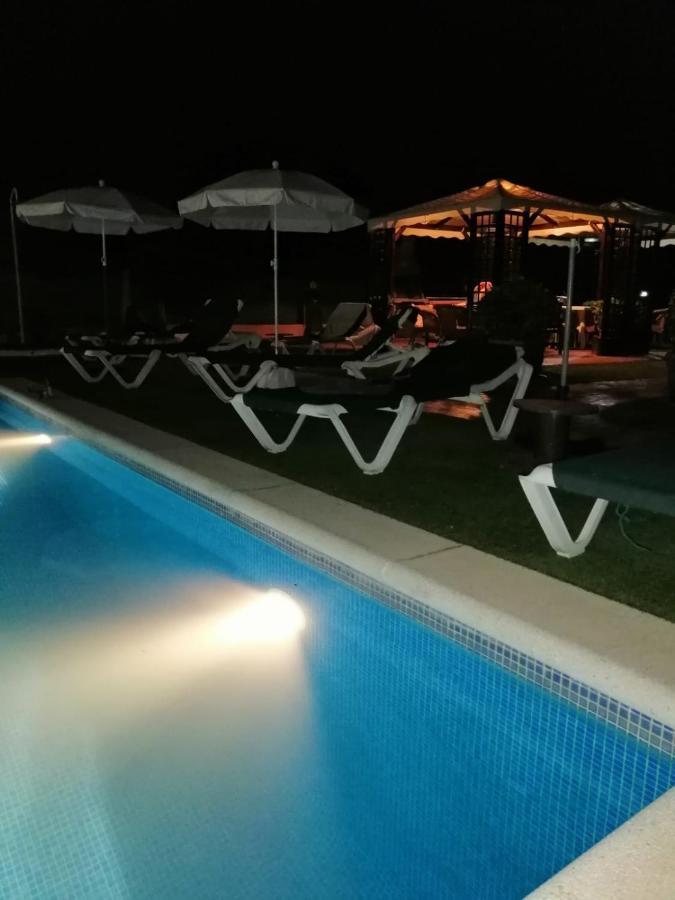Holiday Home Cardona يوريت دي مار المظهر الخارجي الصورة