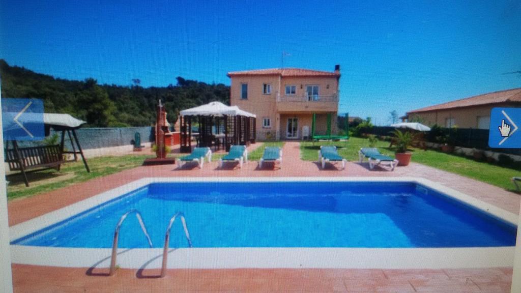 Holiday Home Cardona يوريت دي مار المظهر الخارجي الصورة