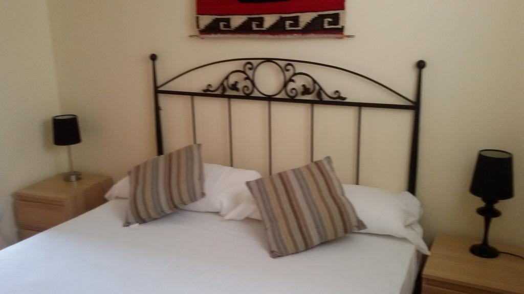 Holiday Home Cardona يوريت دي مار المظهر الخارجي الصورة