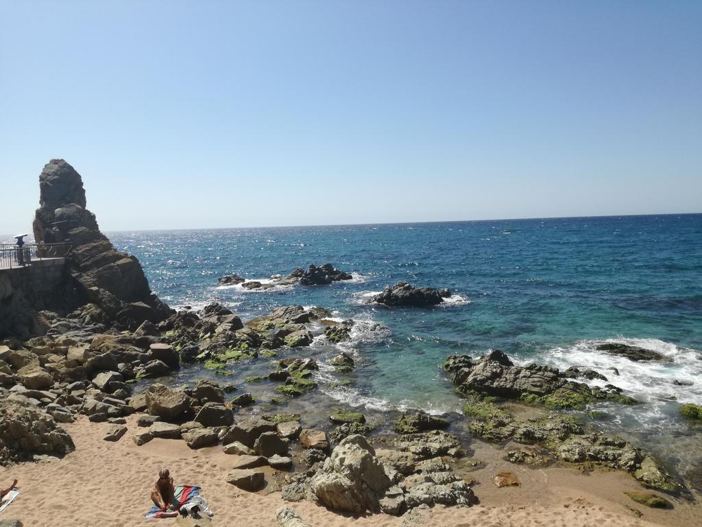 Holiday Home Cardona يوريت دي مار المظهر الخارجي الصورة